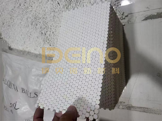 Износостойкие керамические листы решают проблемы износа цементного, стального и горнодобывающего оборудования.